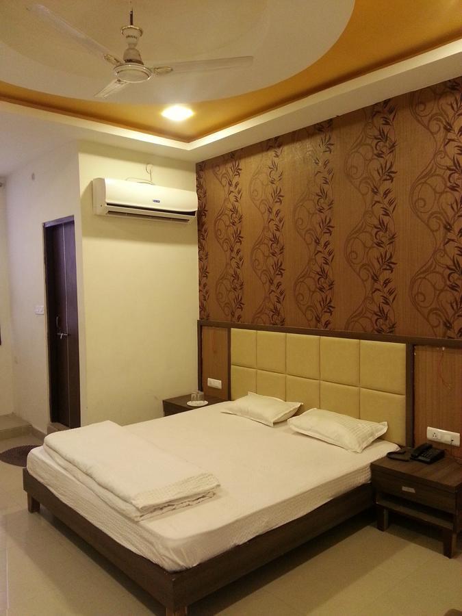 Sanskar Upvan Bhopal Exterior photo